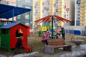 В Новосибирске детсад выгнали из здания, чтобы отдать его создателям оборудования для ракет С-300 и С-400