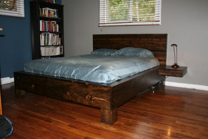 Деревянная кровать своими руками в фото