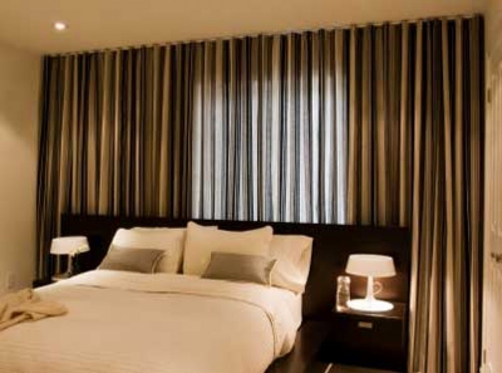 Фото Дизайн коричневых штор для спальни