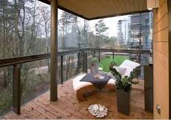 Простые советы о том, как визуально увеличить балкон или террасу