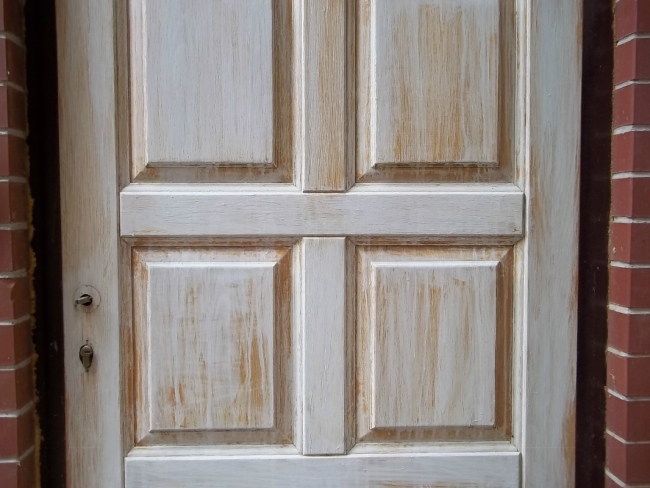 Этапы реставрации деревянных дверей своими руками в фото