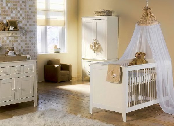Что необходимо знать при выборе кроватки для новорожденного?