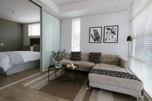 Скрытый комфорт - комнаты с многофункциональной мебелью от компании Модернус